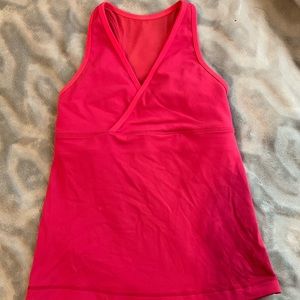 Lululemon top